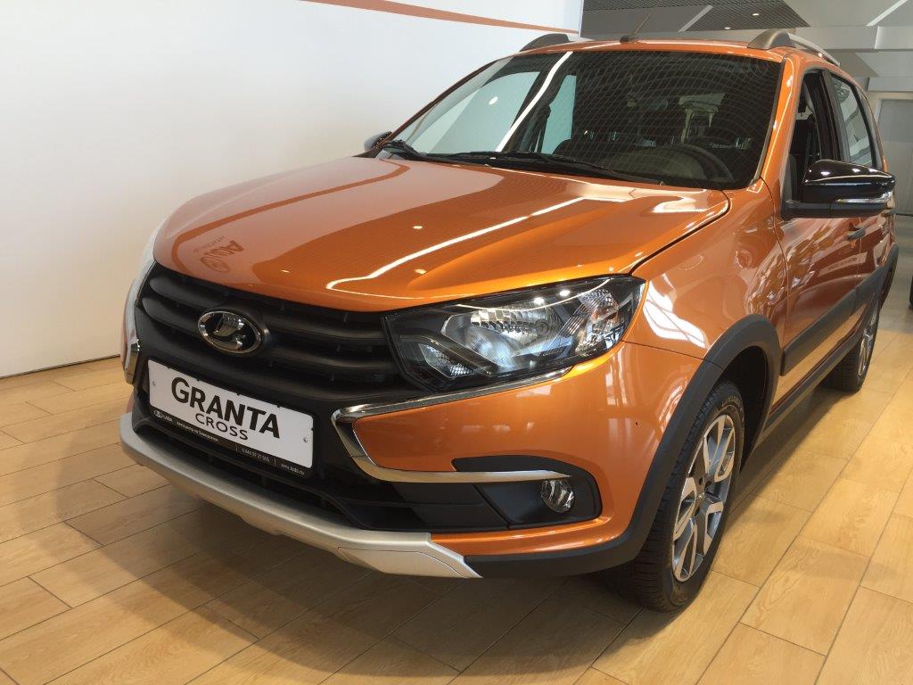 Купи LADA Granta Cross у официального дилера на Заводском шоссе.
